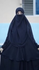 Albina Hijab শুধু হিজাব সামনে লং: ৪৫ ইঞ্চি পিছনে লং: ৫০ ইঞ্চি ঘের: ১২০ ইঞ্চি নিকাব: ৩২ ইঞ্চি